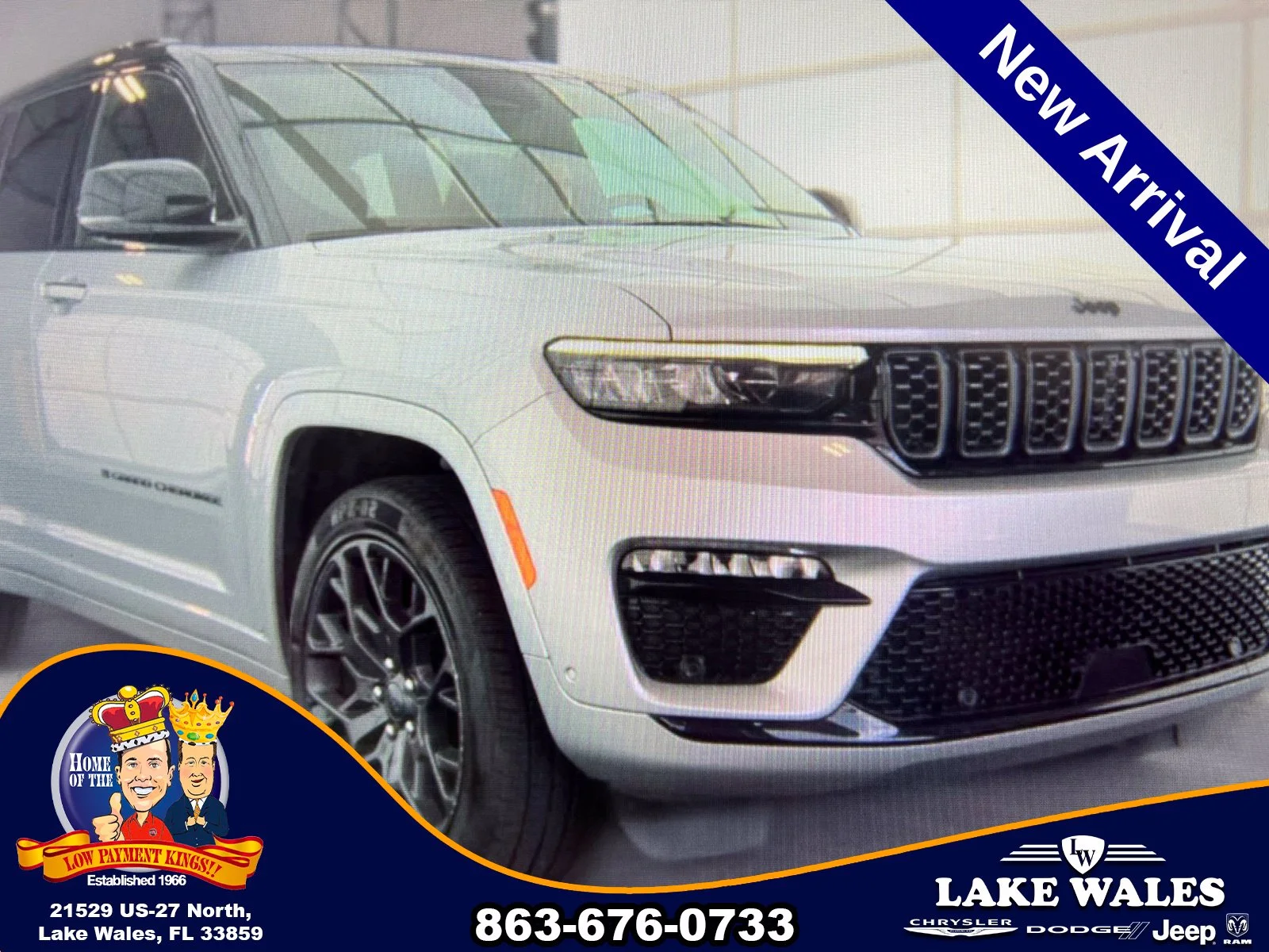 Used 2025 Silver Jeep Summit image 1
