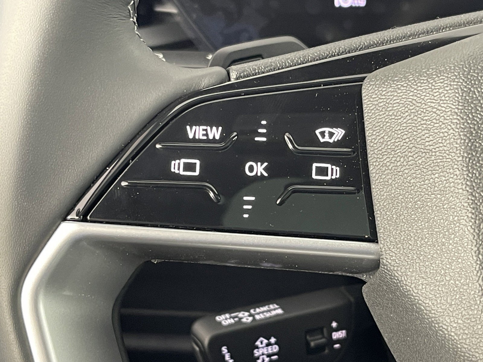 Used 2025 Florett Silver Metallic Audi Premium Plus image 23