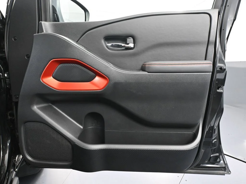 Used 2023 Black Nissan PRO-4X image 42