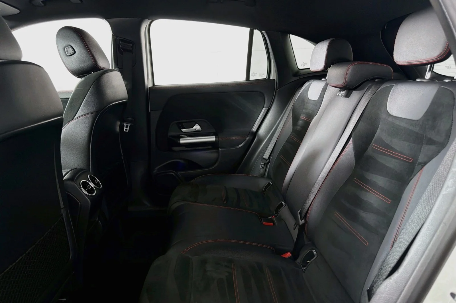 Used 2023 Polar White Mercedes-Benz 250 image 7