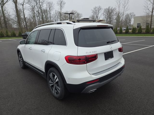 New 2026 Polar White Mercedes-Benz GLB250 image 5