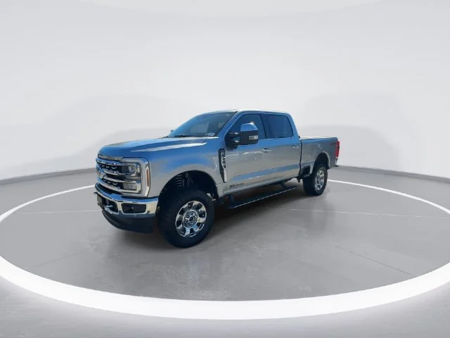 Used 2024 Silver Ford Lariat image 3