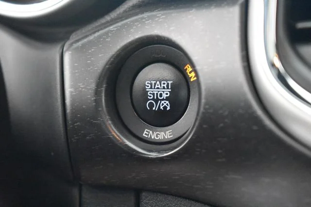 Used 2015 Black Jeep Altitude image 27