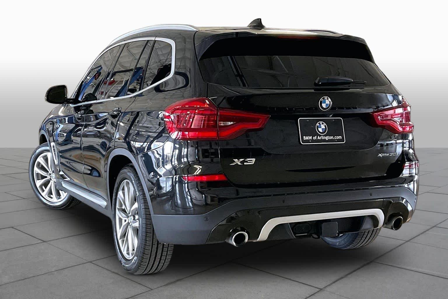 Used 2019 Black Sapphire Metallic BMW xDrive30i image 11