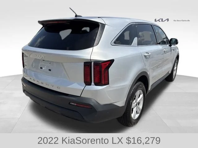 Used 2022 Silver Kia LX image 8