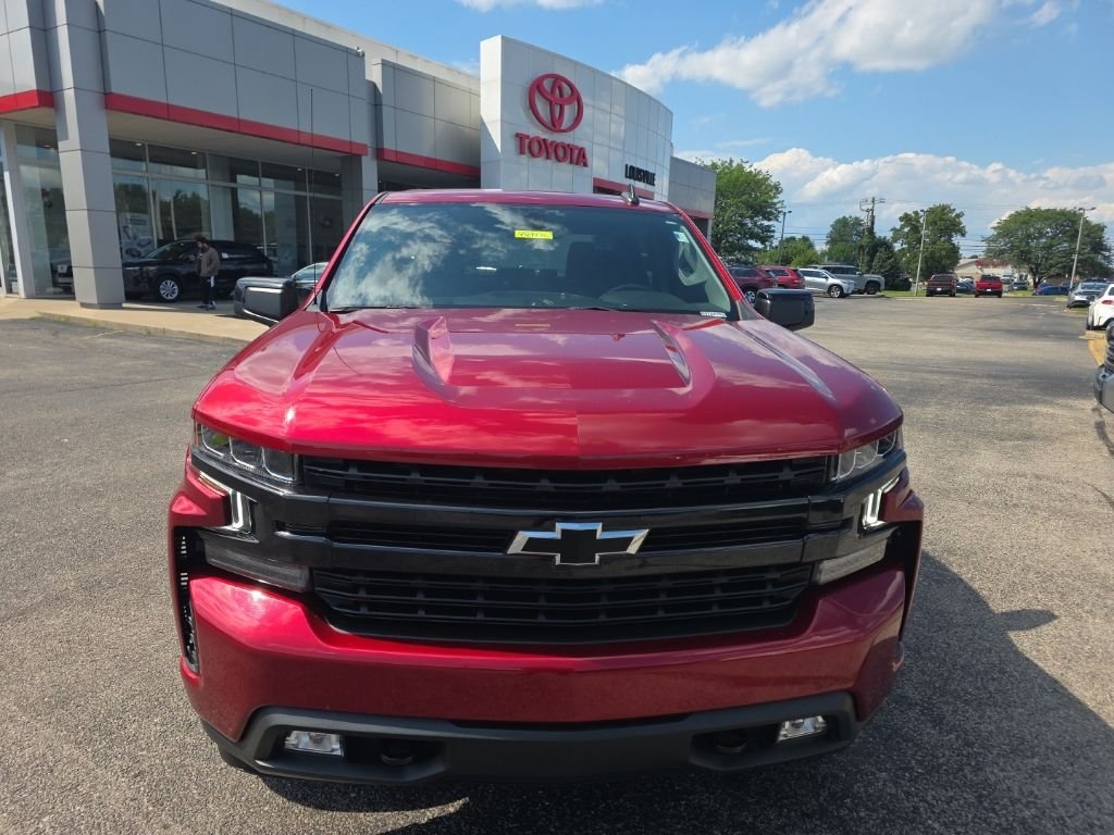 Used 2022 Red Chevrolet RST image 2