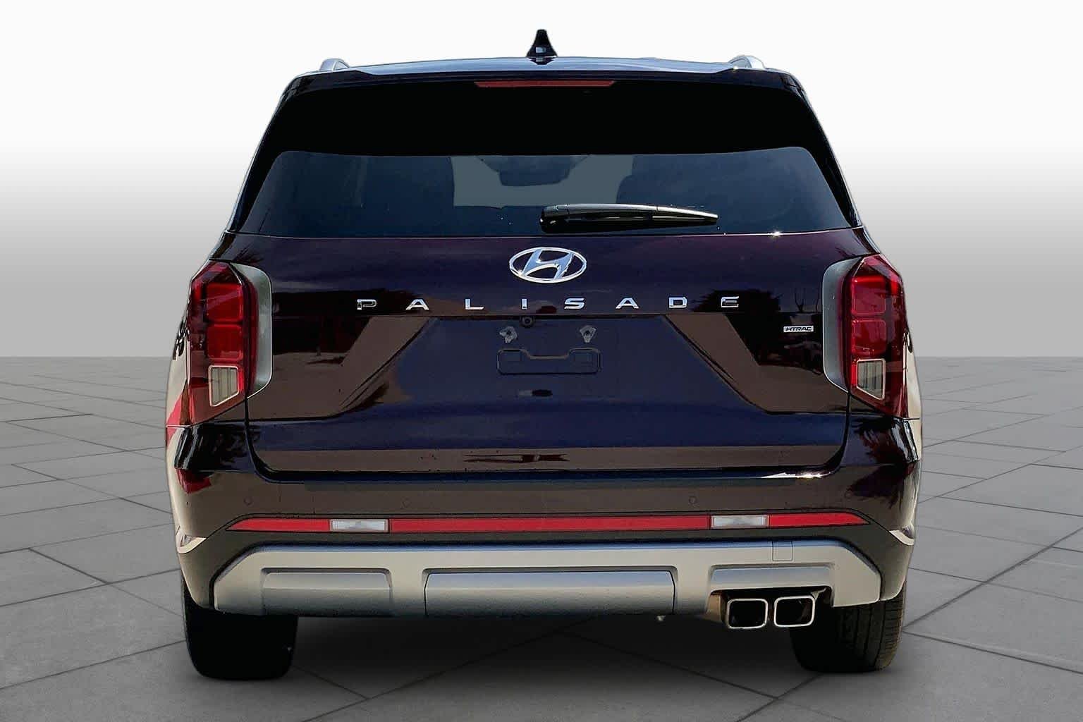 Certified Used 2023 Sierra Burgundy Hyundai Limited image 5