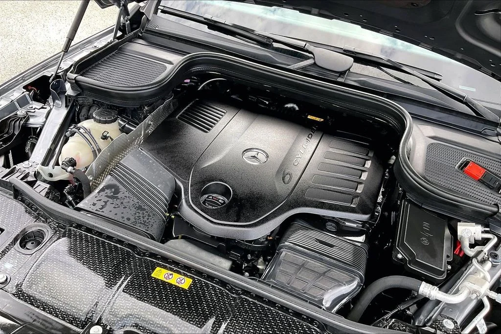 Used 2025 Gray Mercedes-Benz GLE 450 image 31