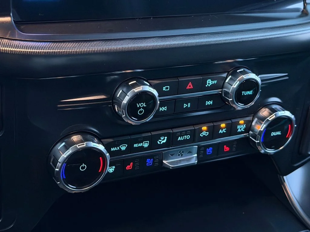 New 2026 Oxford White Ford Lariat® image 14