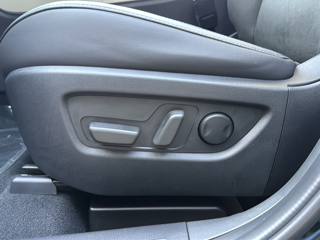 New 2026 Jet Black Mica Mazda 2.5 S Preferred image 17