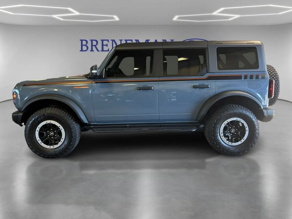Used 2023 Gray Ford Badlands image 8