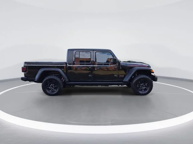 Used 2021 Black Jeep Mojave image 9