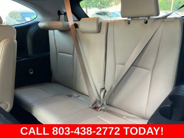 Used 2020 White Toyota XLE image 15