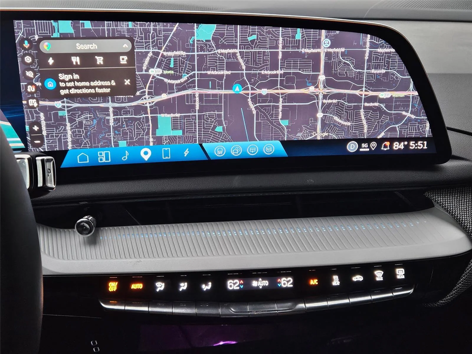 2026 Cadillac OPTIQ Luxury - Photo 15