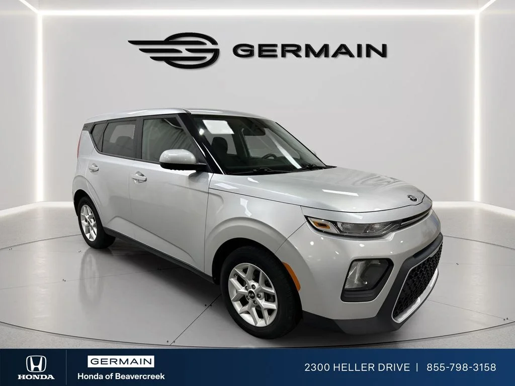 Used 2020 Kia Soul S with VIN KNDJ23AU5L7107929 for sale in Beavercreek, OH