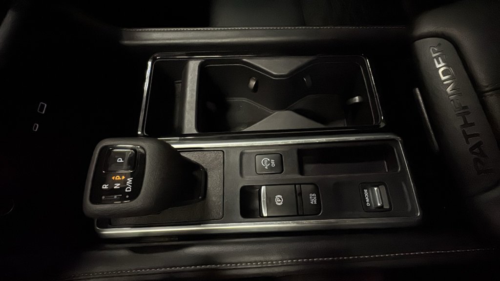 Used 2024 Gray Nissan SV image 24