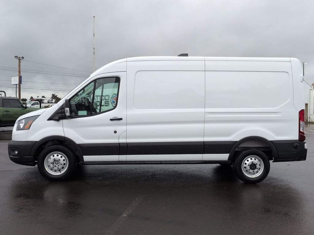 New 2026 Oxford White Ford Cargo Van image 33