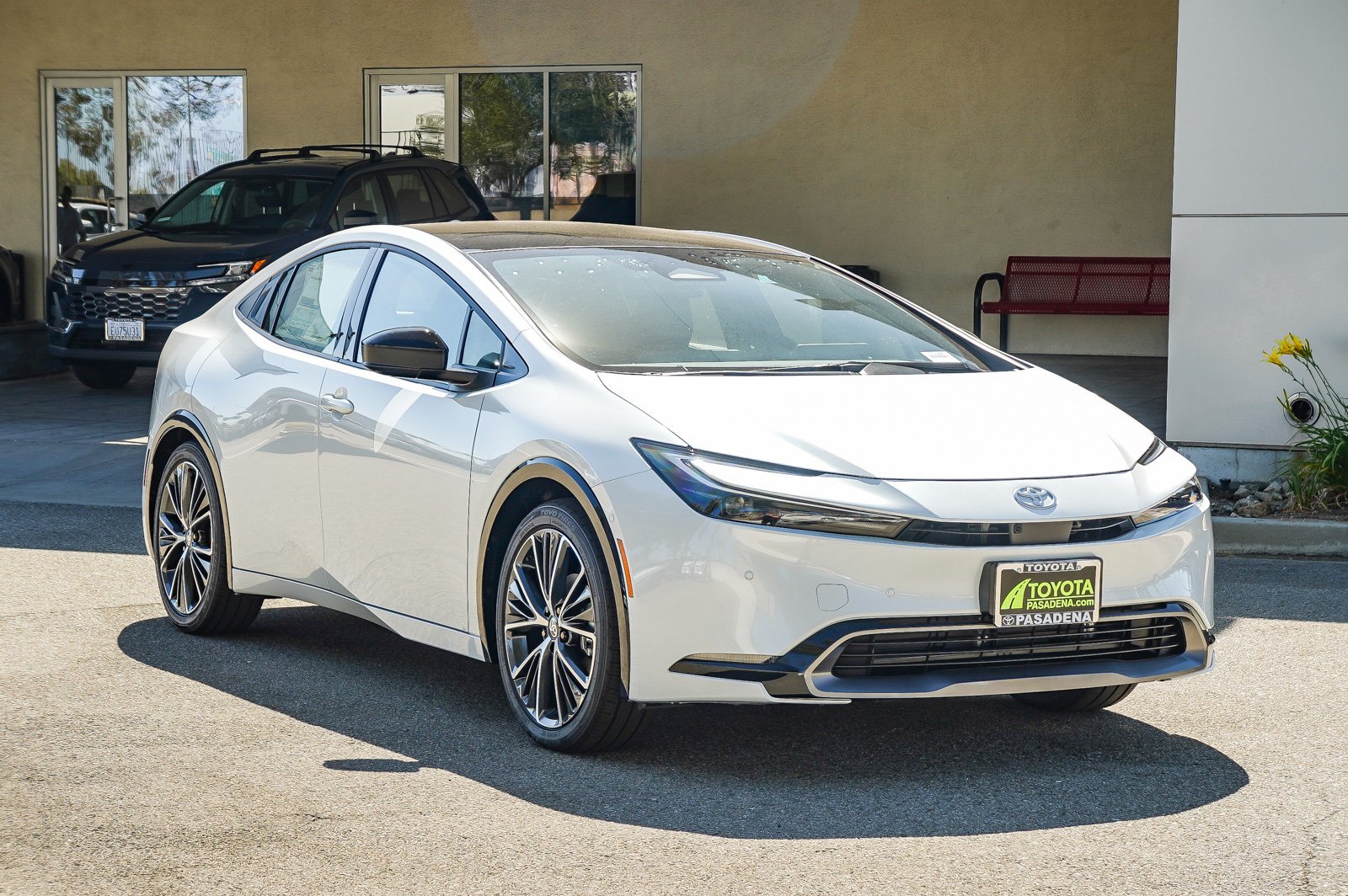 New 2027 Wind Chill Pearl <sup>1</sup> Toyota  Limited image 3