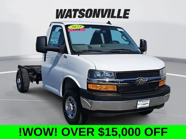 2023 Chevrolet Express Cutaway 3500 Work Van