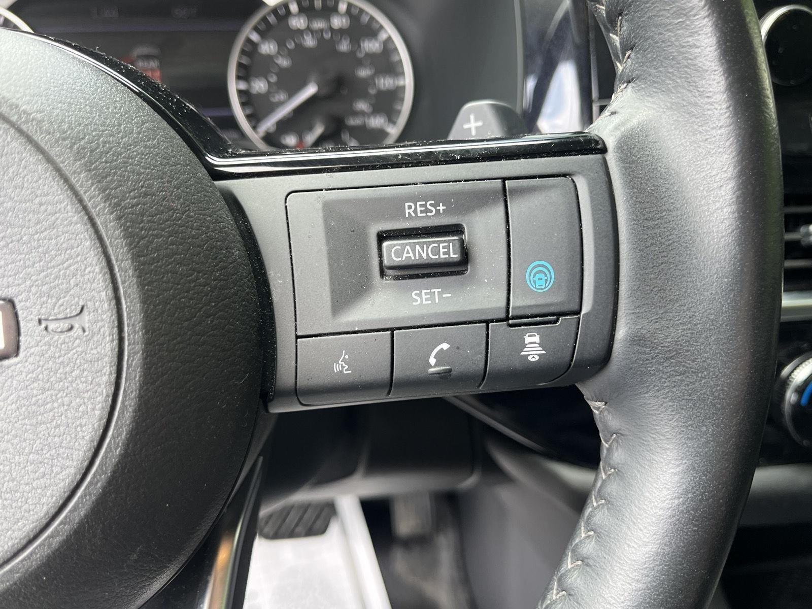 Used 2024 Scarlet Ember Nissan SL image 27