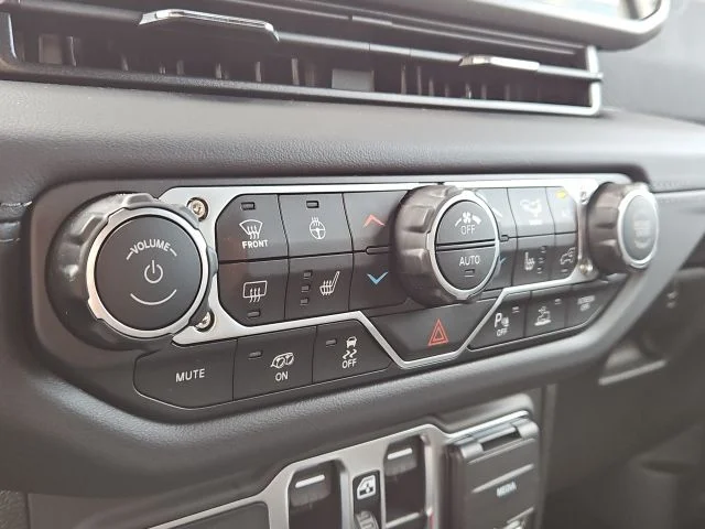 2025 Jeep Wrangler 4-Door Rubicon 392 Final Edition - Photo 53