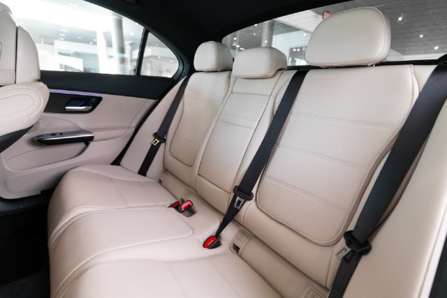 New 2026 Polar White Mercedes-Benz C 300 image 65