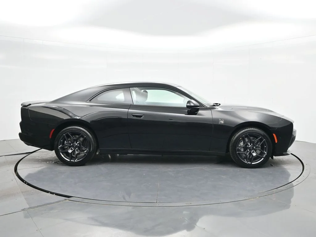 New 2026 Diamond Black Crystal Pearlcoat Dodge Scat Pack image 6