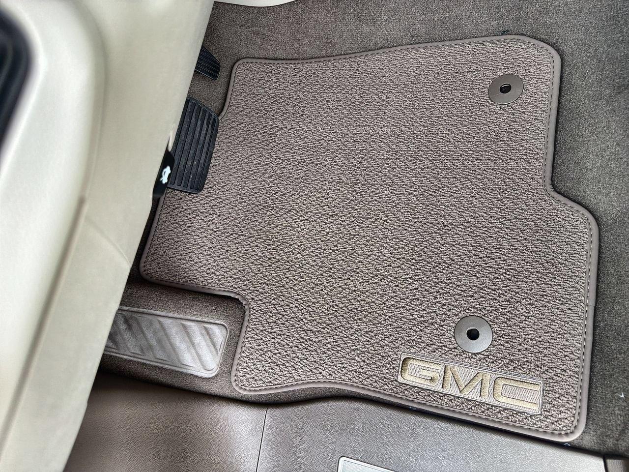 New 2026 Onyx Black GMC Denali image 30