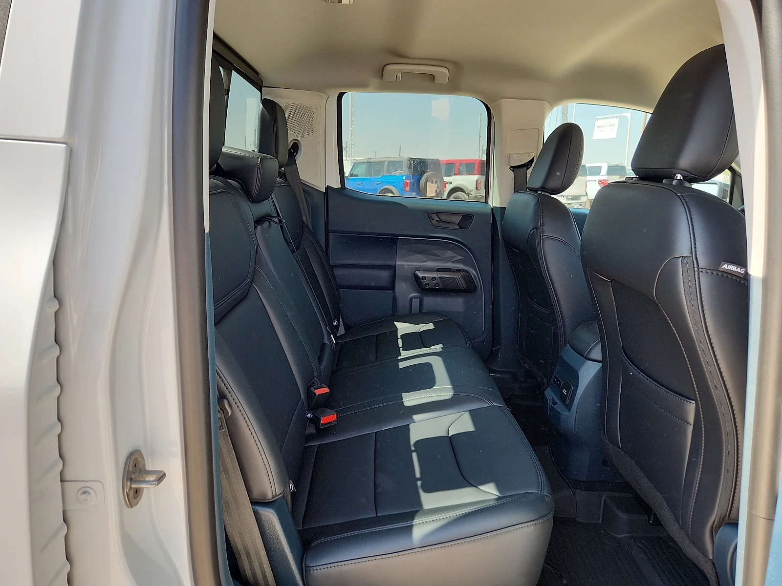 New 2026 Oxford White Ford Lariat image 19