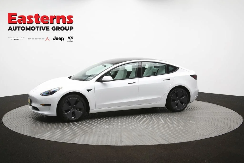 Used 2023 White Tesla Base image 54