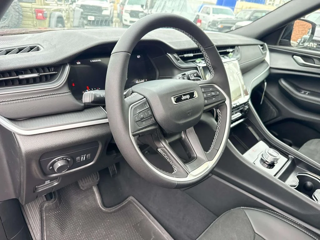 New 2025 Red Jeep Altitude X image 22