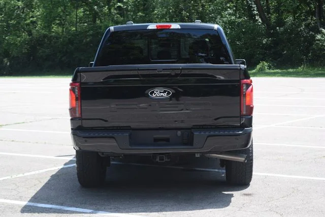 Used 2024 Black Ford XLT image 24