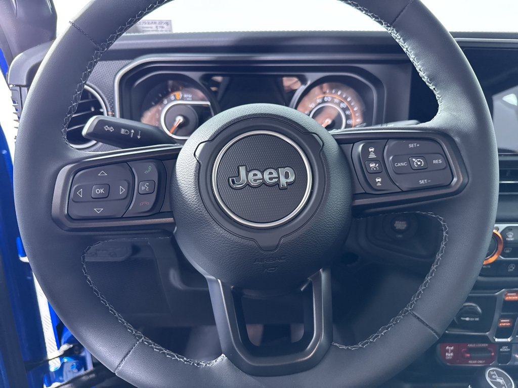 Used 2025 Hydro Blue Pearlcoat Jeep Mojave image 21