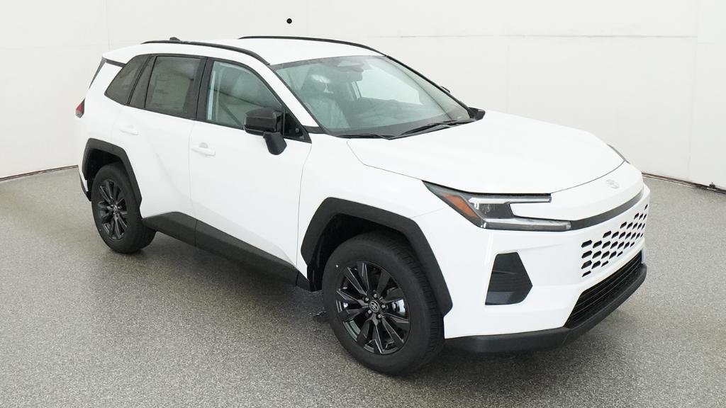 New 2026 Ice Cap Toyota XLE Premium image 16