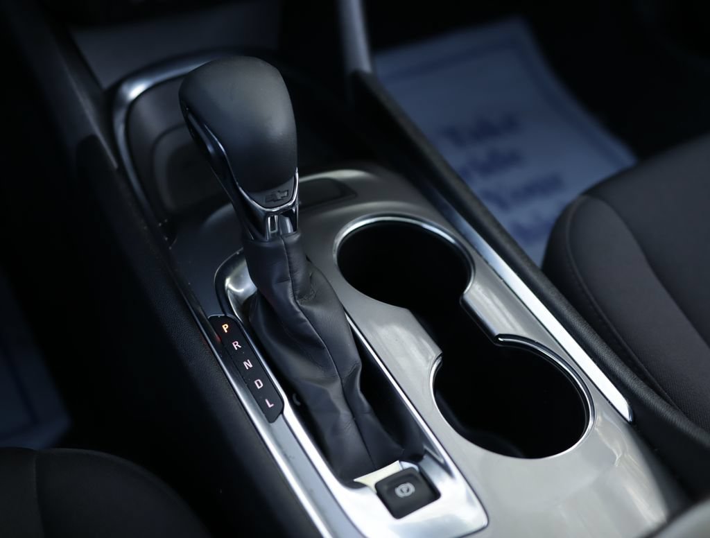 Used 2023 Summit White Chevrolet LT image 17