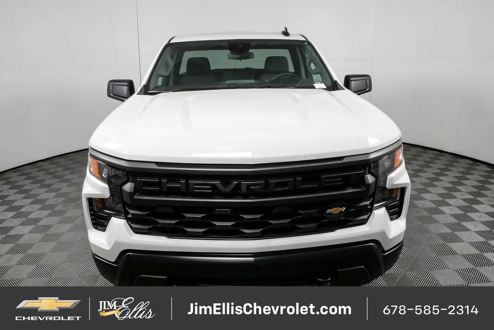 New 2026 Summit White Chevrolet WT image 19