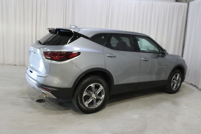 Used 2023 Gray Chevrolet LT image 31