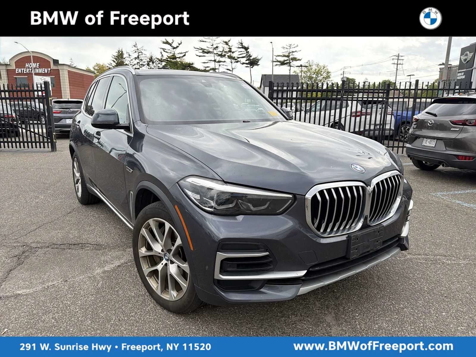 2022 BMW X5 xDrive45e's photo