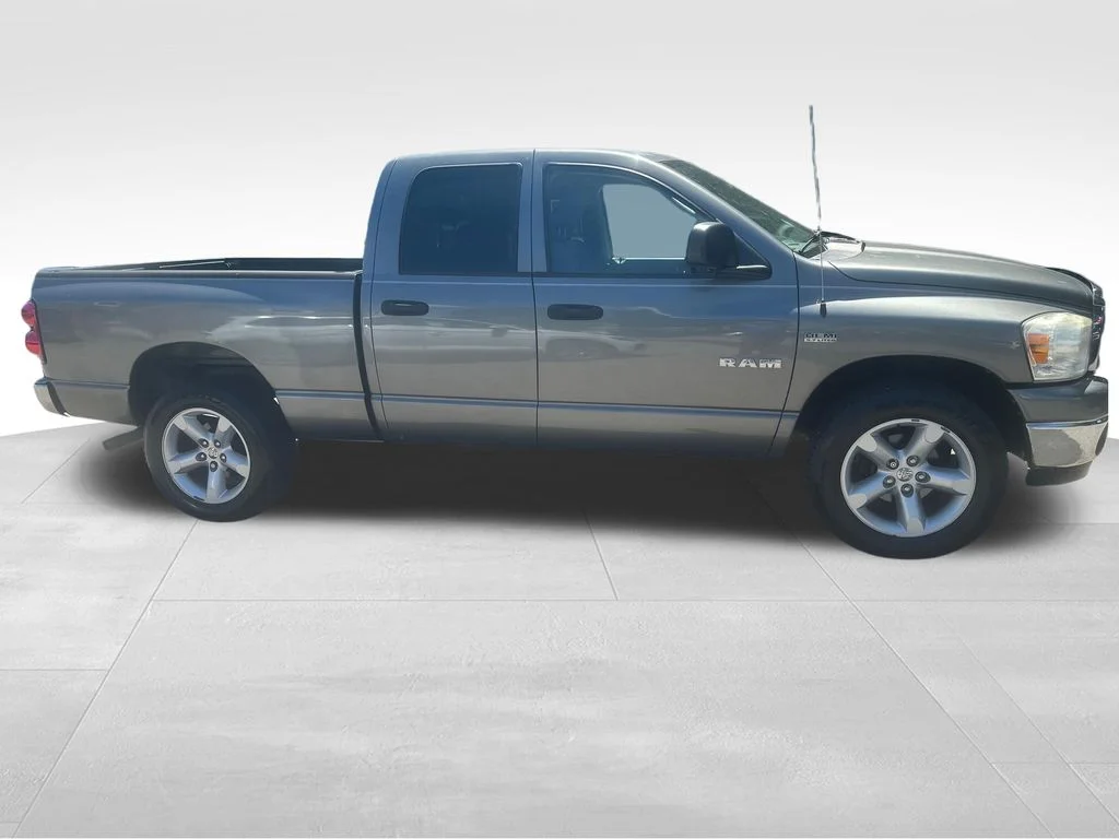 Used 2008 Gray Dodge SLT image 53