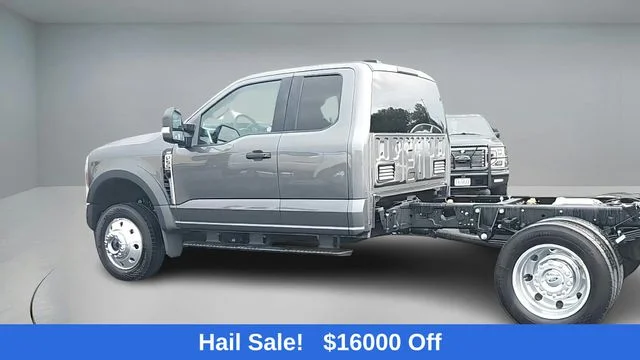2026 Ford F-550 Super Duty Chassis Cab XLT - Photo 6
