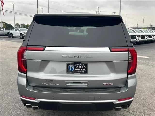 2026 GMC Yukon XL Denali - Photo 10