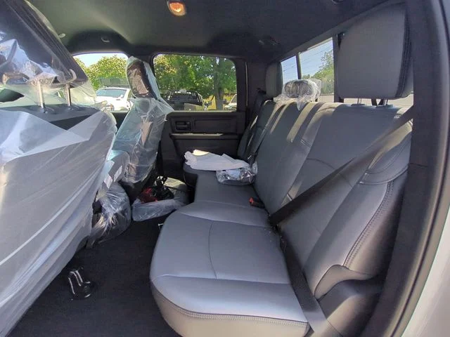 New 2026 Bright White Clearcoat RAM Tradesman image 31