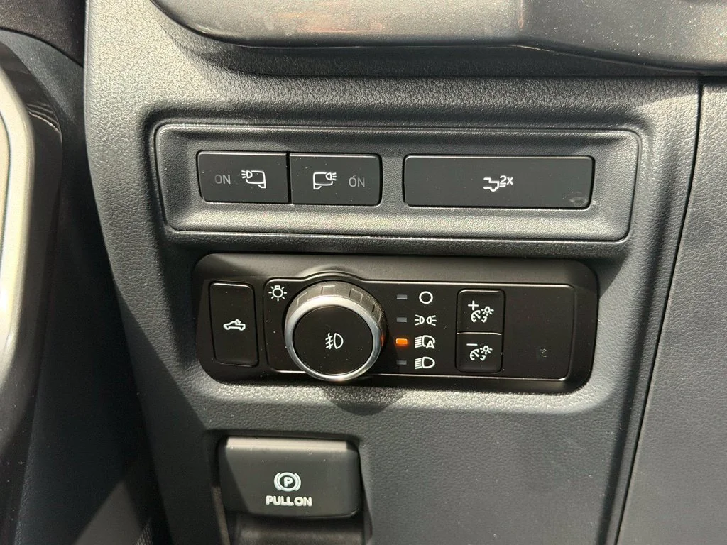 Used 2023 Black Ford XLT image 34