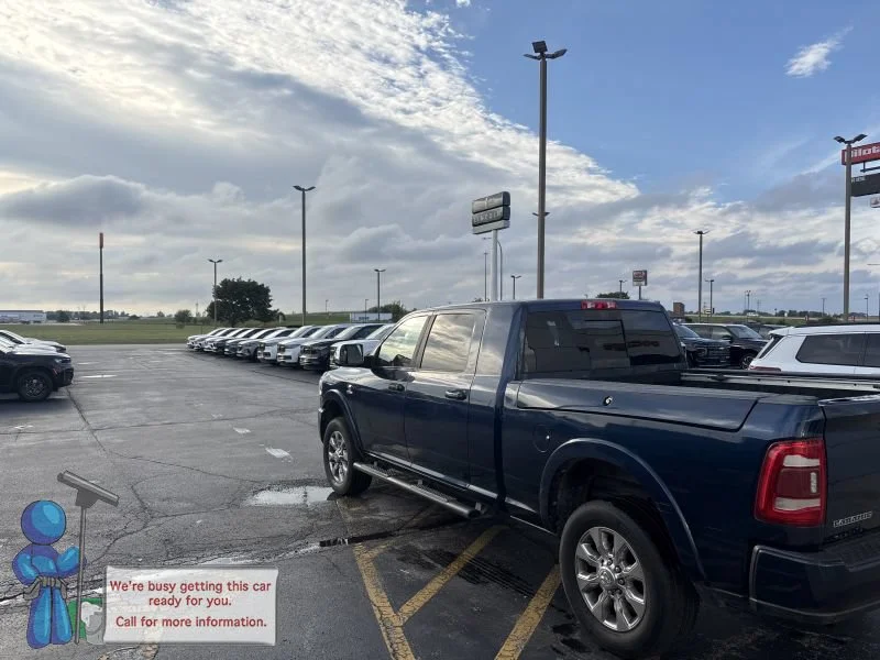 Used 2022 Patriot Blue Pearlcoat Ram Laramie image 3