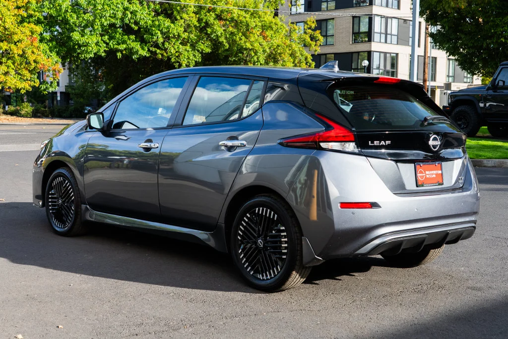 Used 2024 Gray Nissan SV Plus image 4