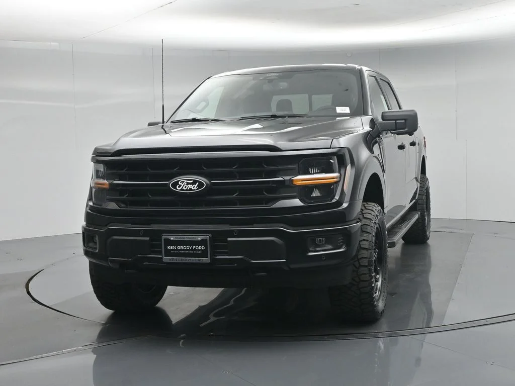New 2026 Agate Black Metallic Ford XLT image 56