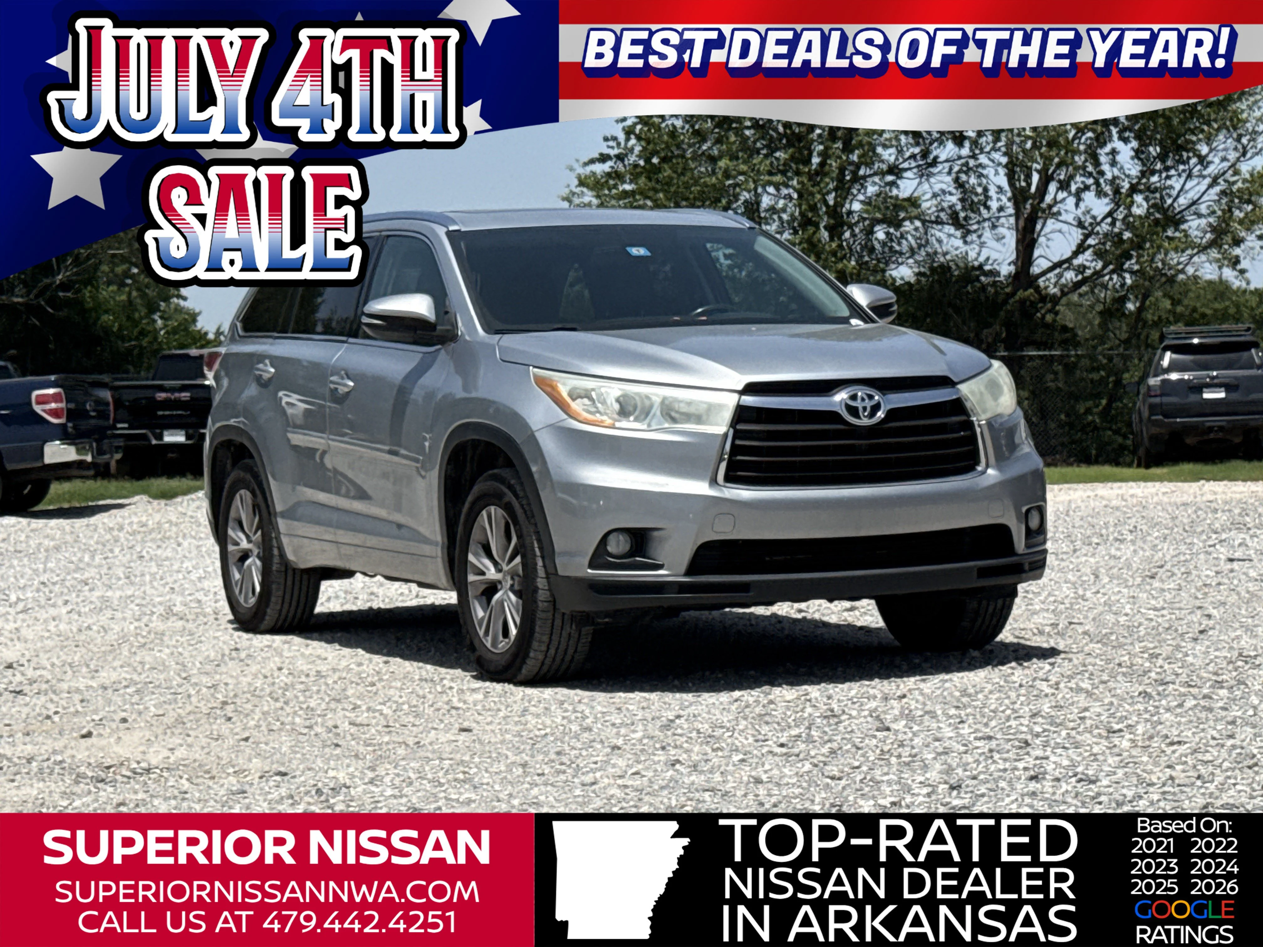 Used 2014 Silver Sky Metallic Toyota XLE image 1