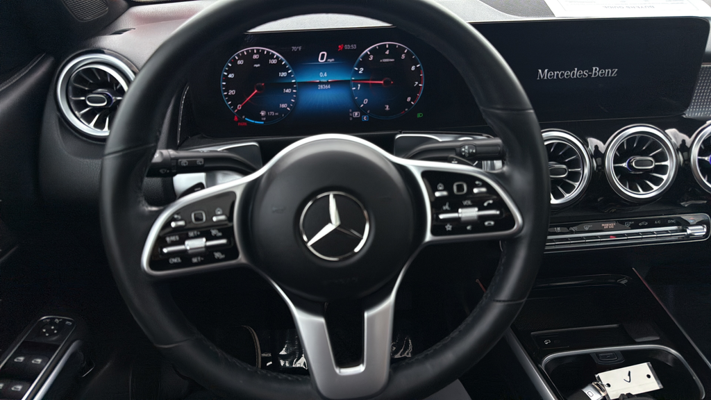Used 2022 Gray Mercedes-Benz GLB 250 image 11