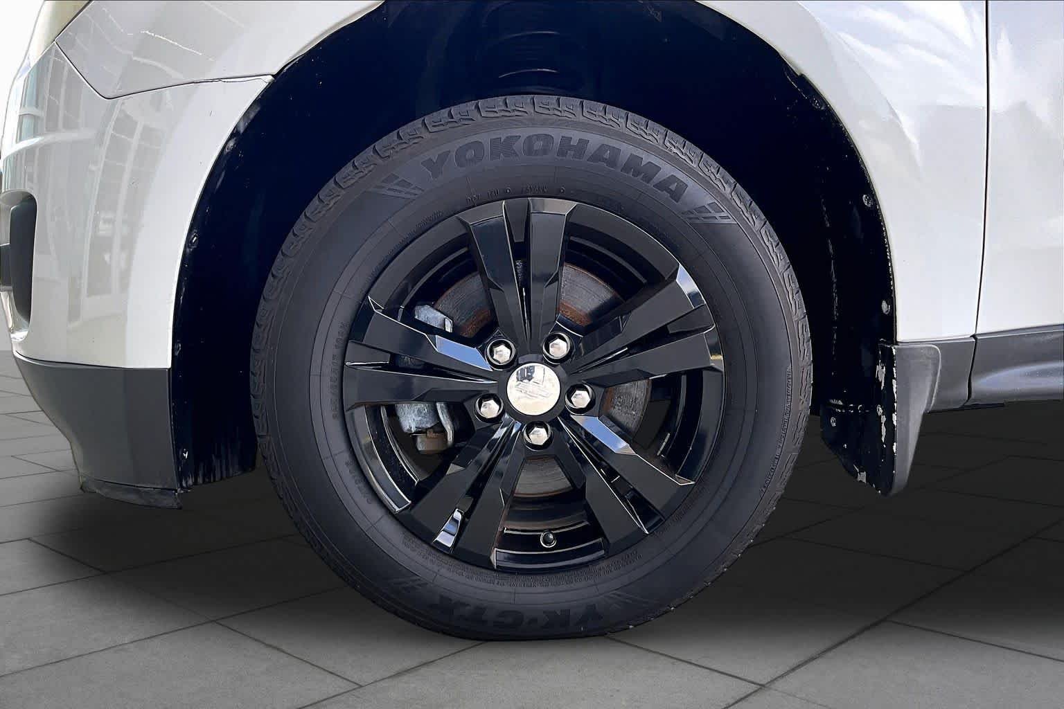 Used 2015 Summit White Chevrolet LS image 11