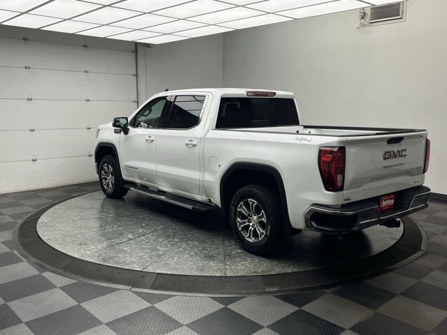 Used 2020 Summit White GMC SLE image 2